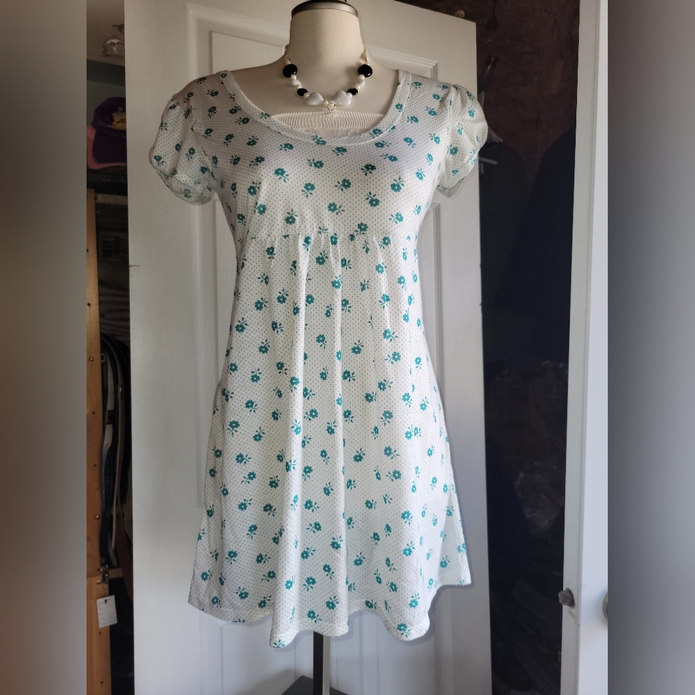 Floral White and Blue Long Top